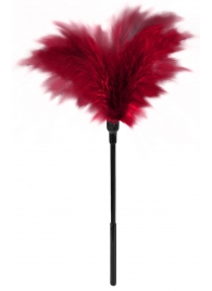 Пластиковая метелочка с красными пёрышками Small Feather Tickler - 32 см. - Blush Novelties - купить с доставкой в Саратове