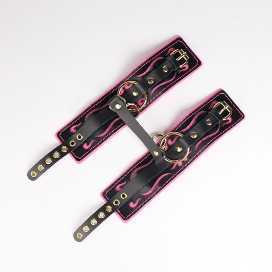 Черные кожаные оковы с розовой строчкой - Crazy Handmade - купить с доставкой в Саратове Черные кожаные оковы с розовой строчкой - Crazy Handmade - купить с доставкой в Саратове