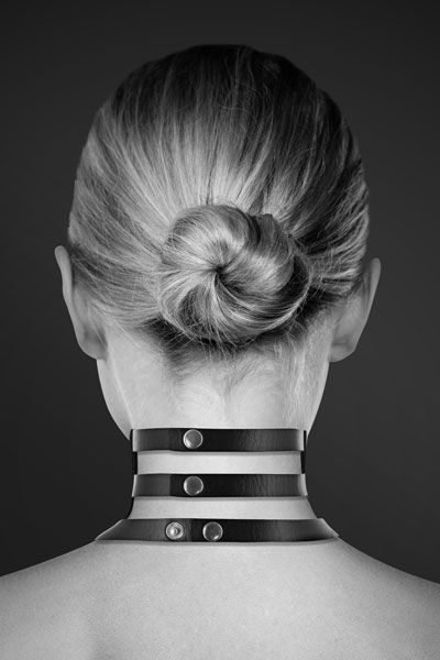 Чёрный тройной чокер с большим кольцом - Bijoux Pour Toi - купить с доставкой в Саратове